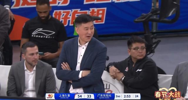 科维托娃在勇士比赛中比赛局势复杂，大比分获胜引发热议！(科维托娃vs本西奇)
