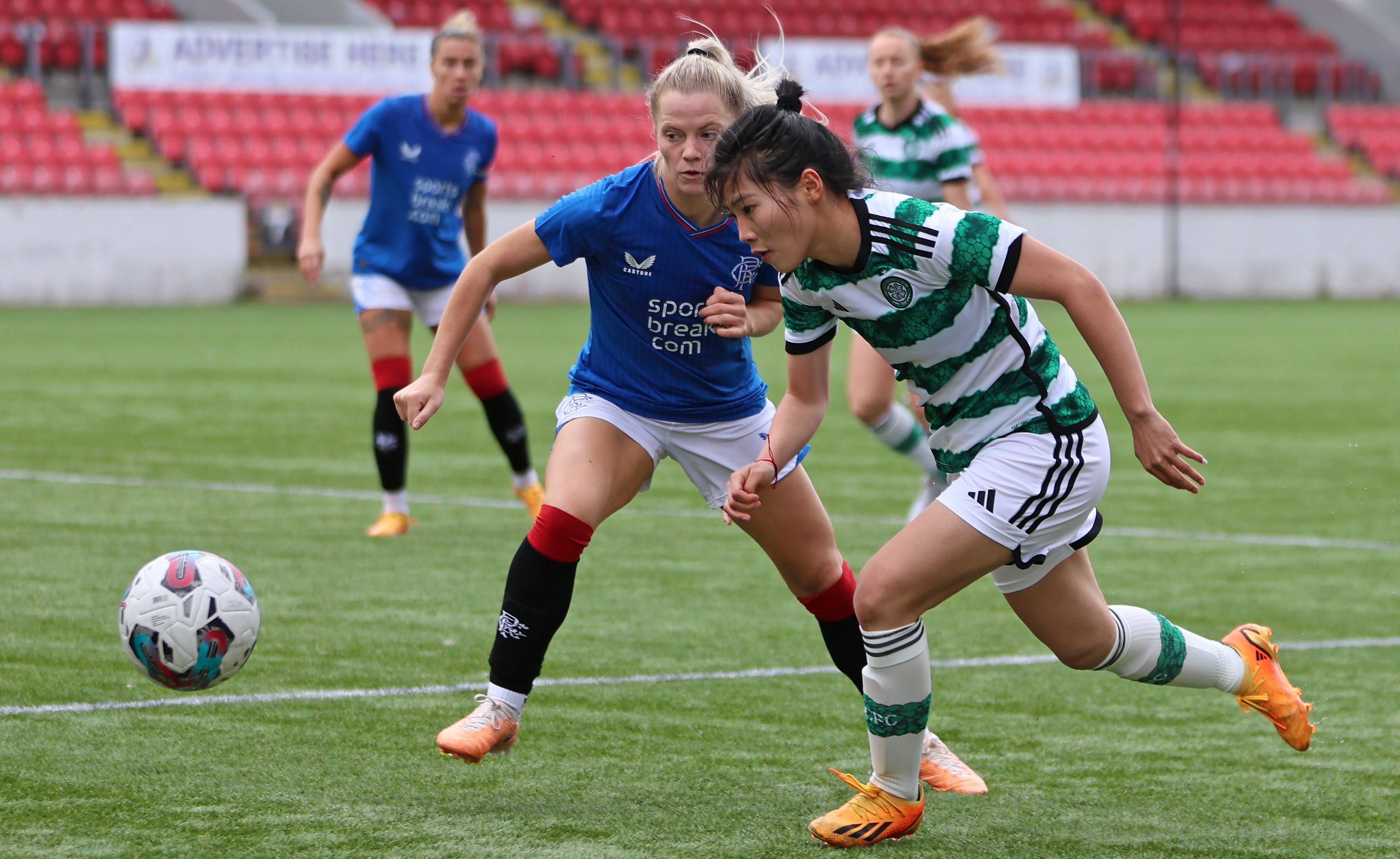 包含德甲冲刺阶段再迎强敌，北京国安官宣签约，主帅态度——底气十足，球队文化被再次提及的词条