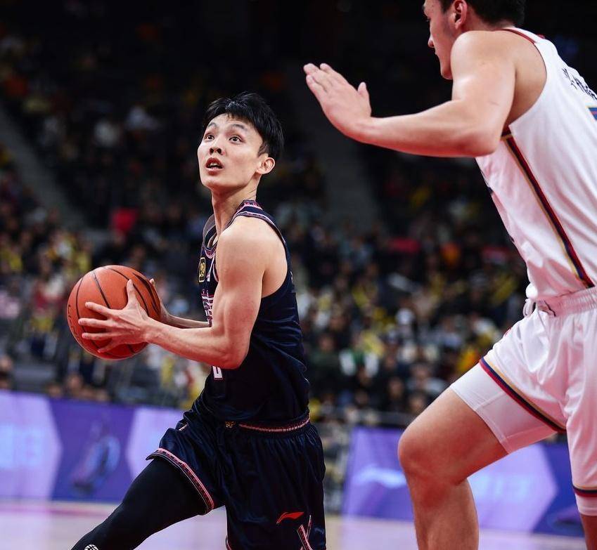 新疆广汇迎全明星赛关键赛，今晨主帅复盘，信心回归，赛程密集仍需轮换(全明星正赛全场回放)