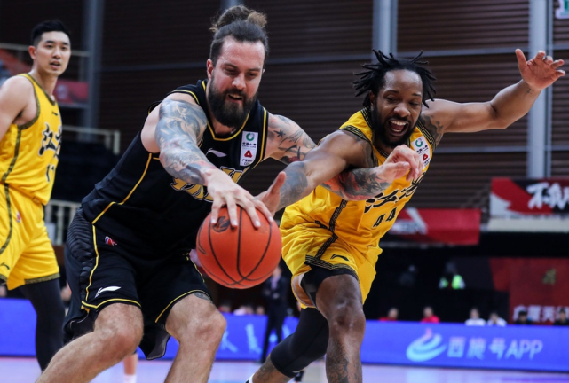 开元体育app - CBA季后赛窗口期走向成谜；葡萄牙体育造点机会；压力陡增；资深球员宣示担当