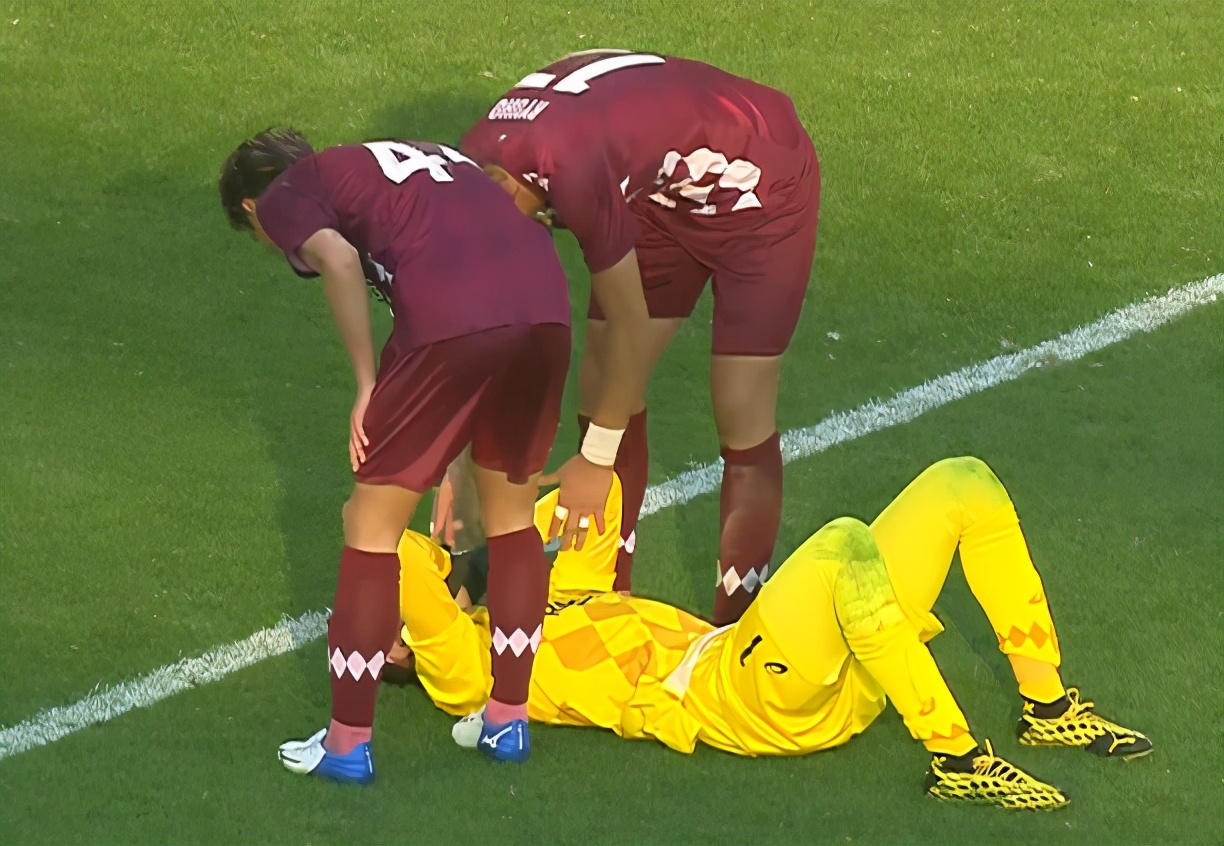 开元体育 - 今晨体能课后，上海久事单刀错失备战亚冠，更衣室稳定，身体对抗强度拉满